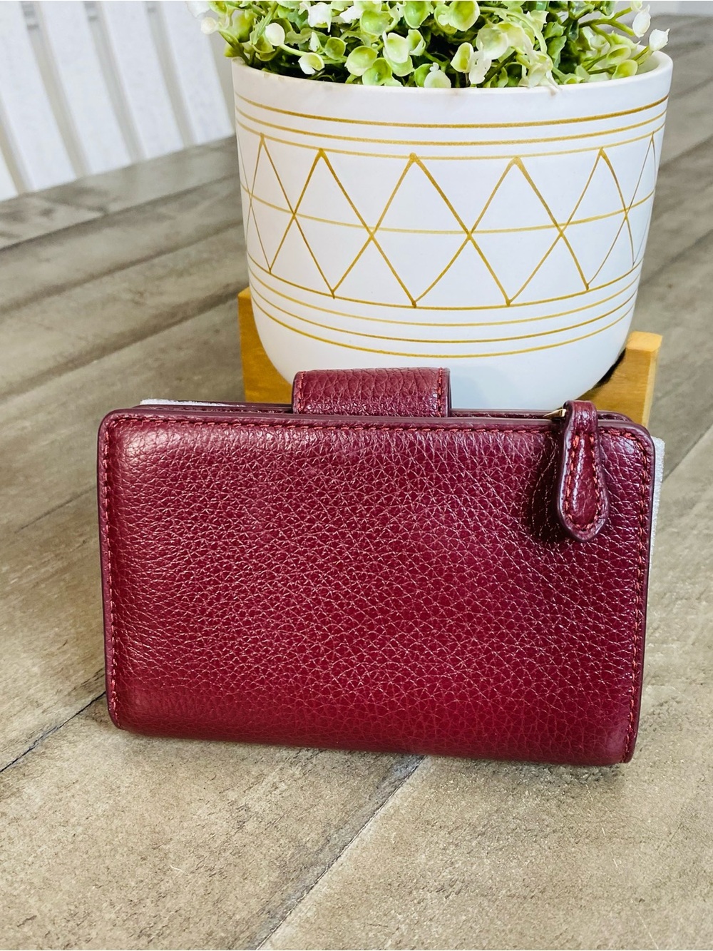 NWT Coach Medium Corner Zip Wallet in Refined Pebble Leather Dark Wine Burgundy - Picture 3 of 7